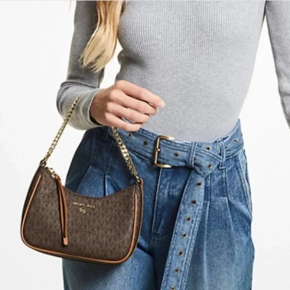 NWOT Michael Kors Monogram Jet Set Charm Small Logo Pochette